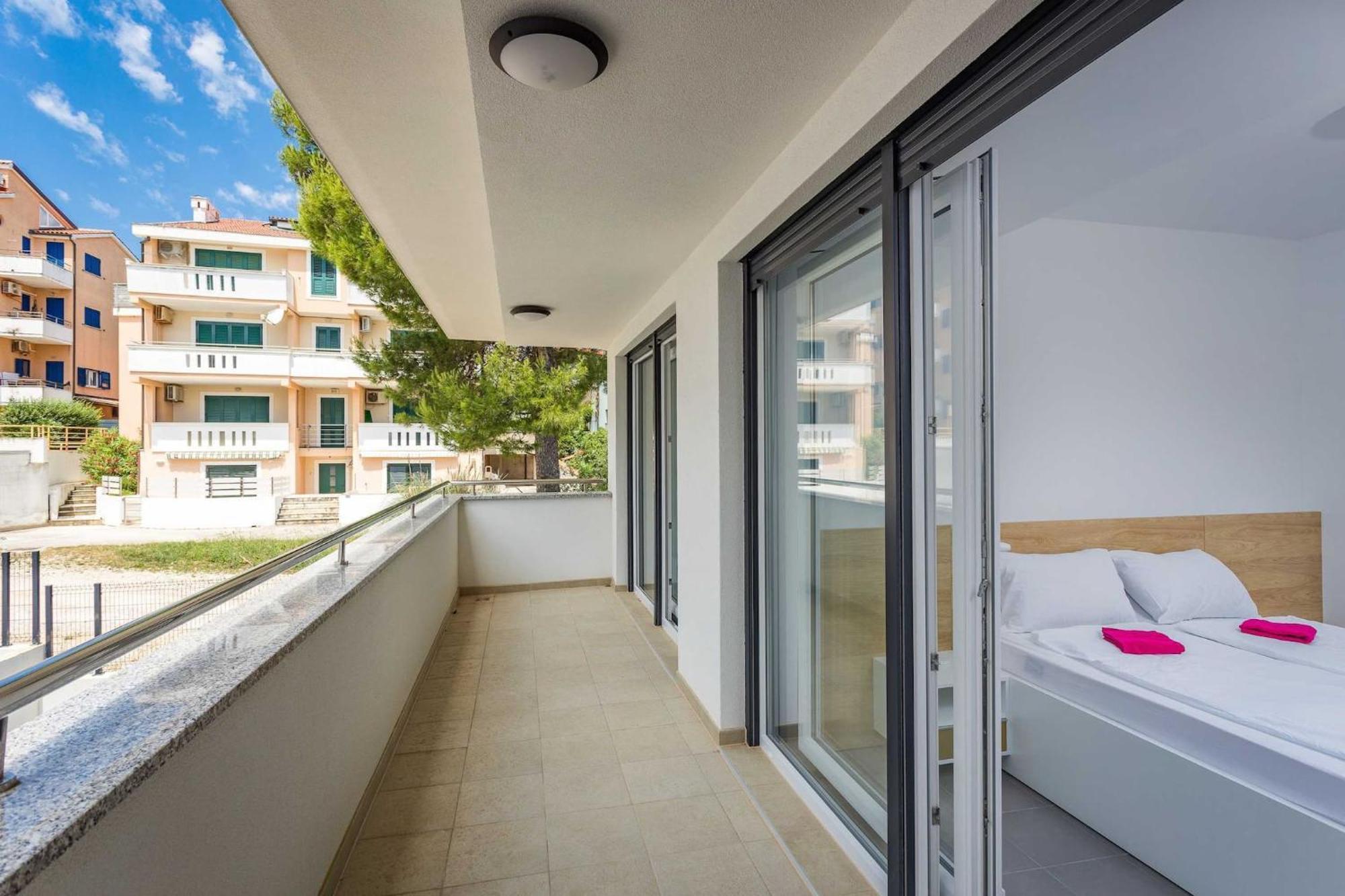 Apartments At Villa Frida เปรมันตูรา ภายนอก รูปภาพ