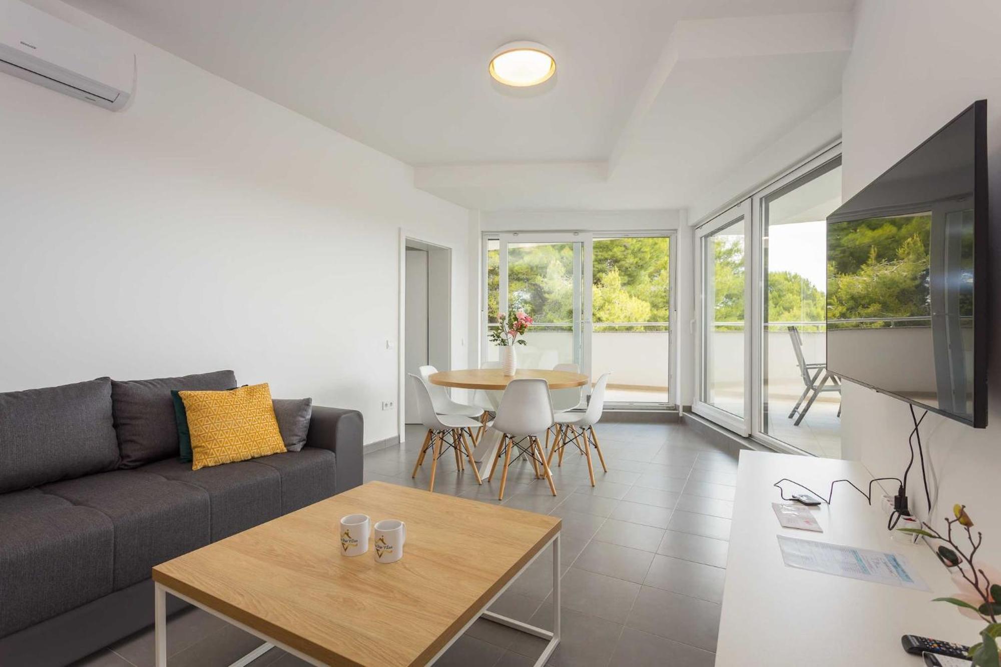 Apartments At Villa Frida เปรมันตูรา ภายนอก รูปภาพ